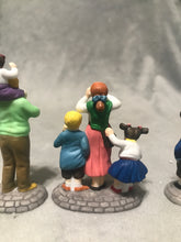 Load image into Gallery viewer, Department 56 Heritage Village Disney Parks Series &quot;Disney Parks Family&quot; 5354-6 EUC w/Box