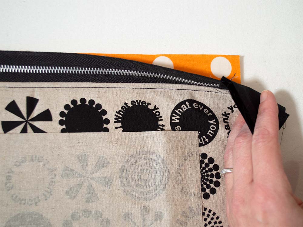 how to sew zipper computer pouch
