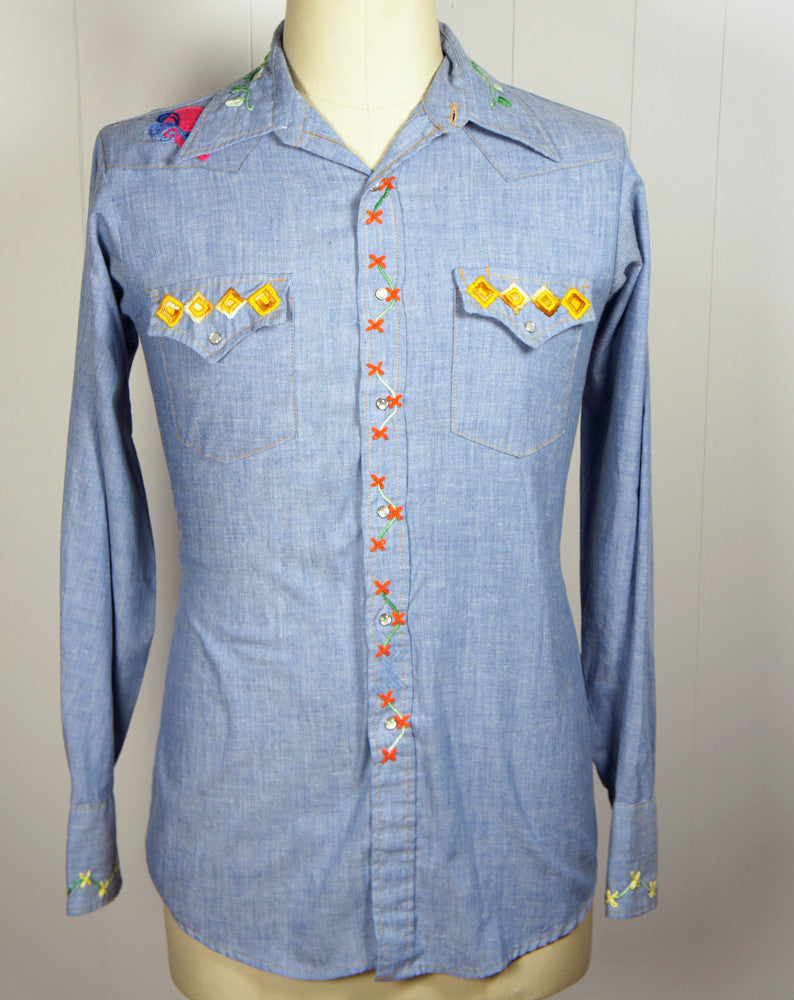 Vintage Chambray Western Pearl Snap Shirt w/ Embroidery - Size L | Hoof ...