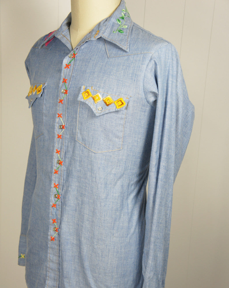 Vintage Chambray Western Pearl Snap Shirt w/ Embroidery - Size L | Hoof ...