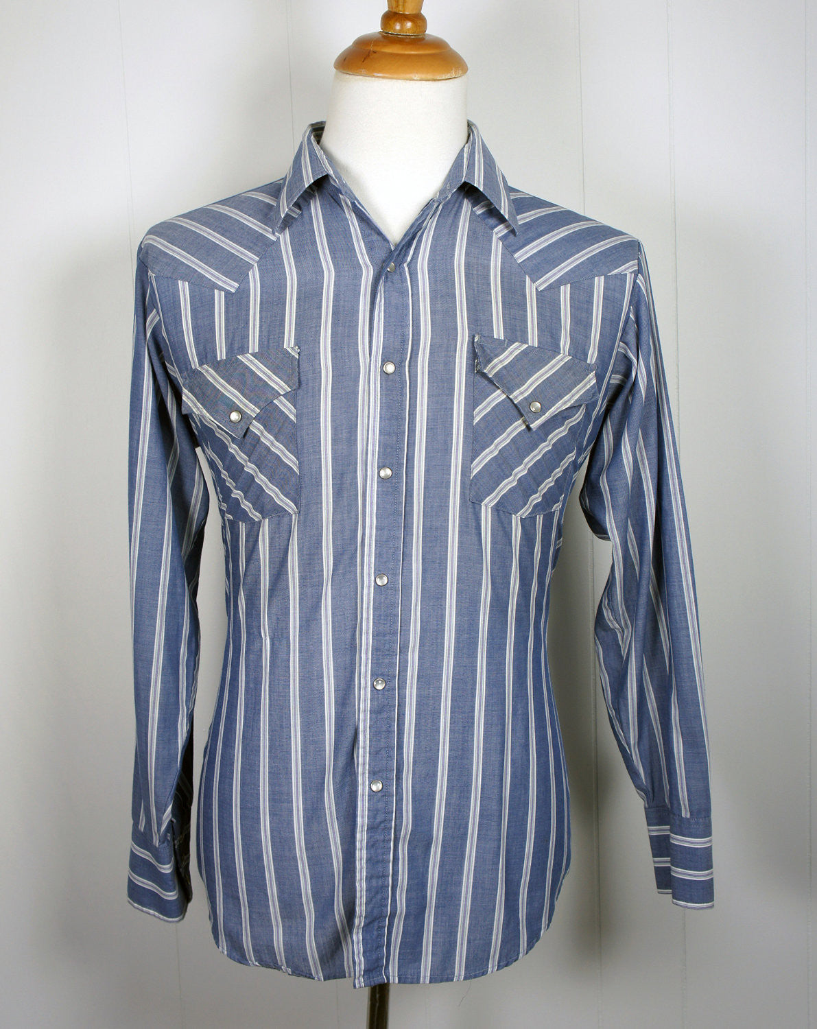 Vintage Men's Denim Blue Striped Western Pearl Snap Shirt - Size L ...