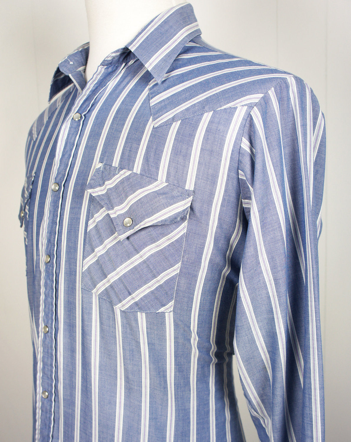 mens white pearl snap shirts