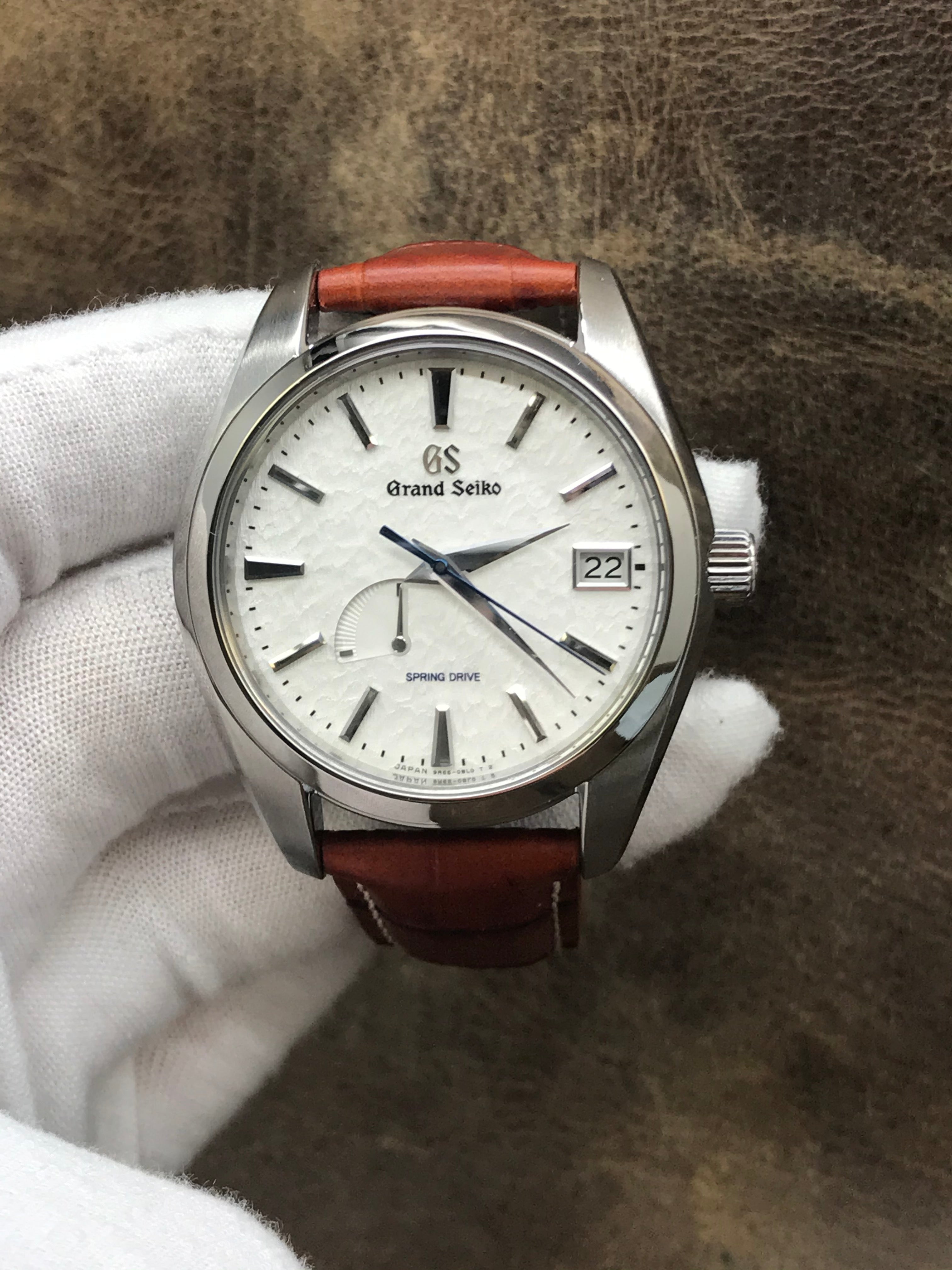 Grand Seiko Heritage Spring Drive Snowflake SBGA211 White Dial Spring –  Signature Watches
