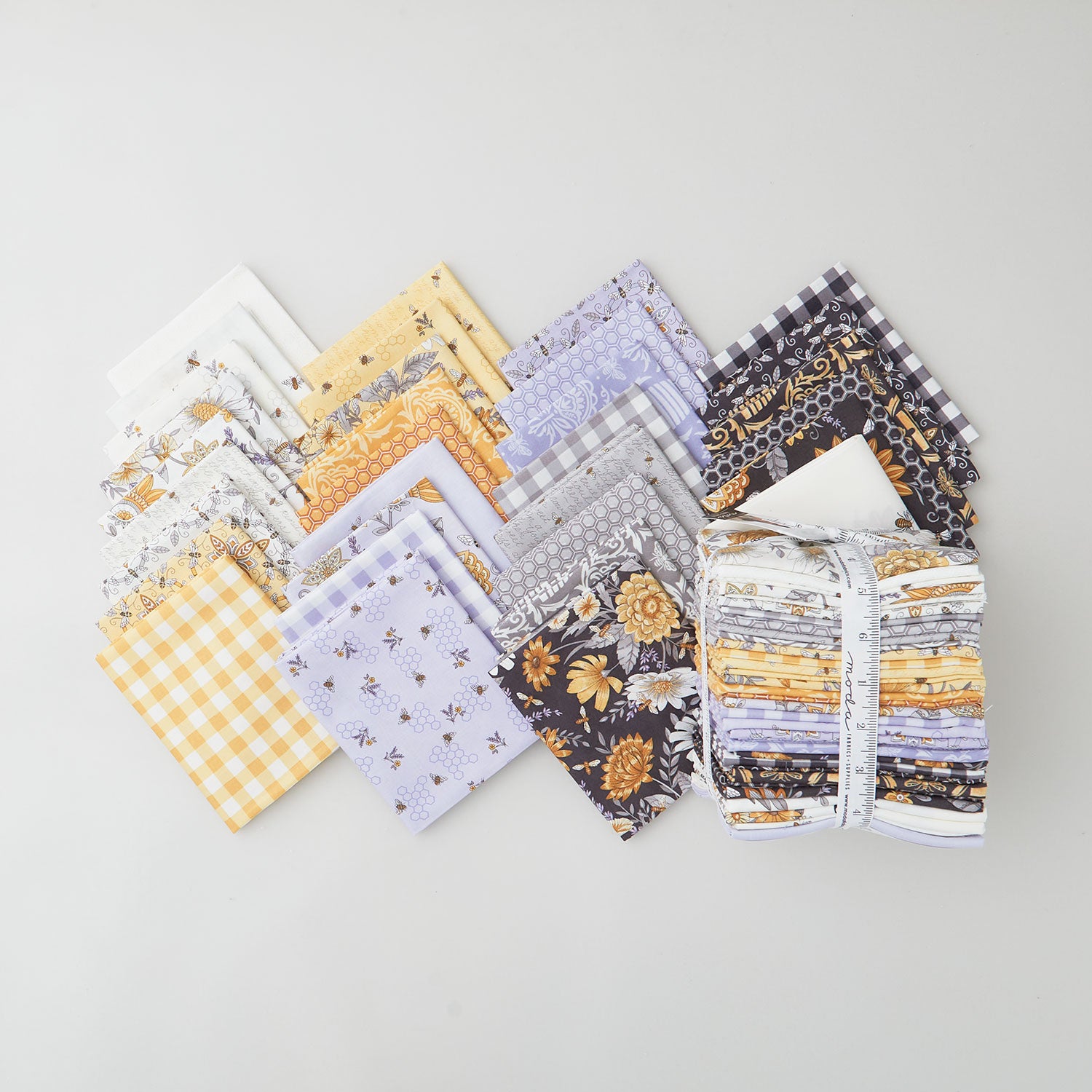 Fat Quarter Bundle – Yellow Creek Quilt Designs