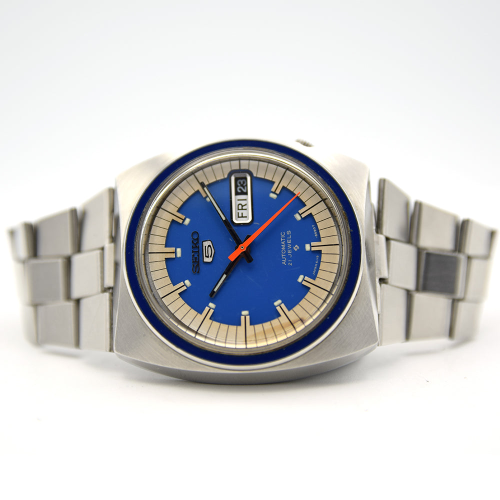 Rare 1972 Seiko 5 Automatic Blue Square on Bracelet 6119-8490 –  KibbleWatches