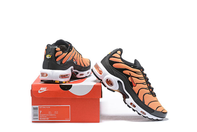 Diplomático Están familiarizados Correctamente NIKE AIR MAX PLUS TN OG SUNSET ORANGE - Hype World Company