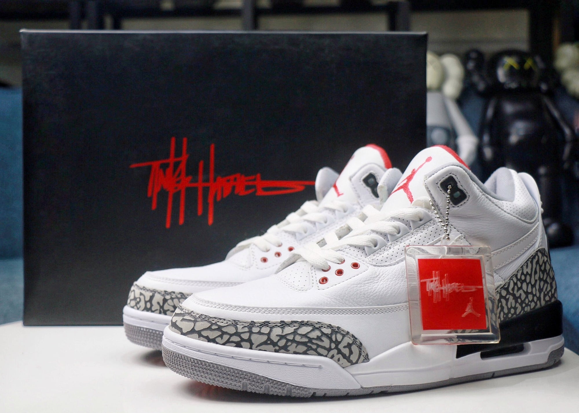 Nike air jordan 3 retro white cement