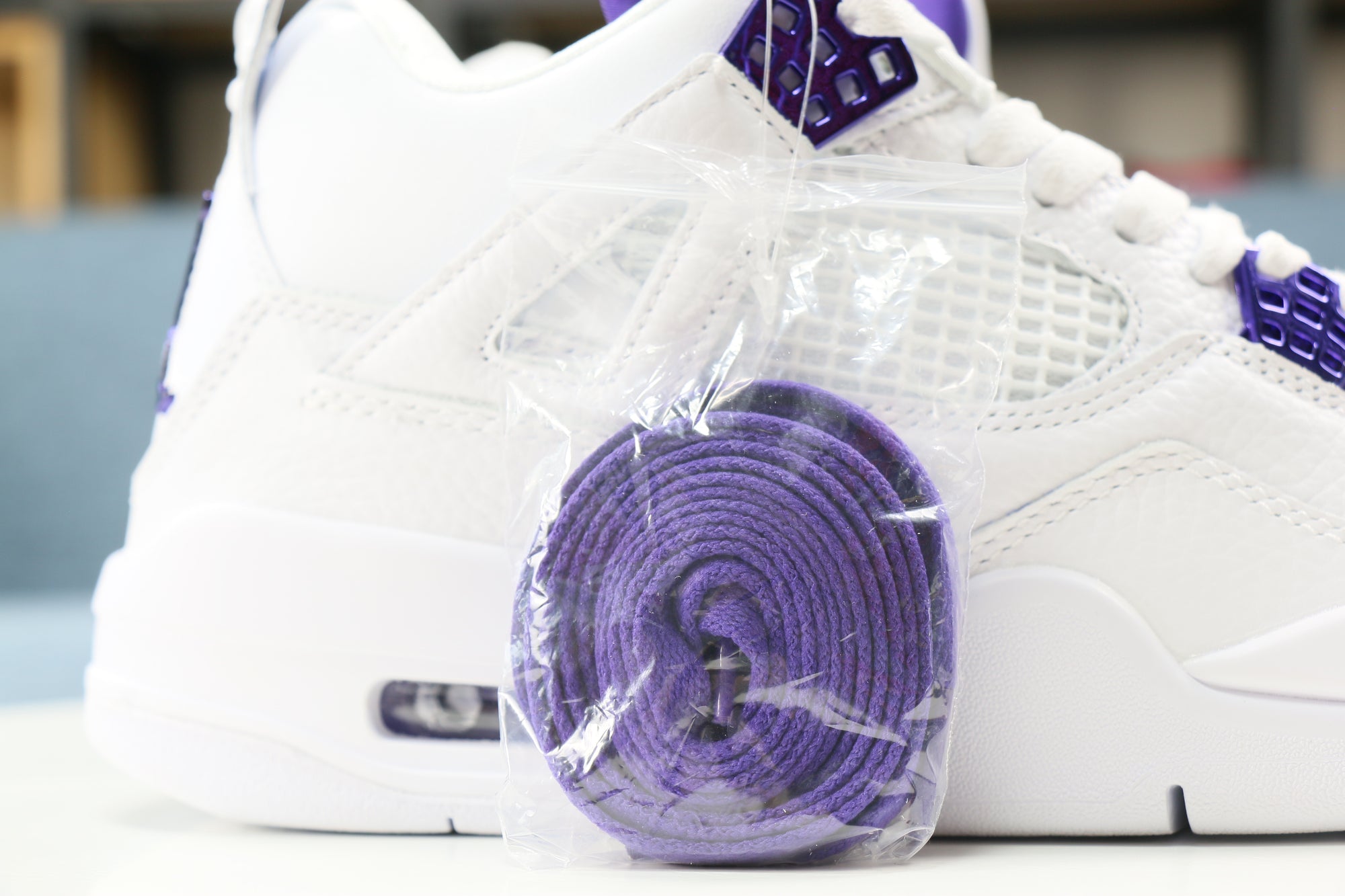 jordan 4 travis roxo