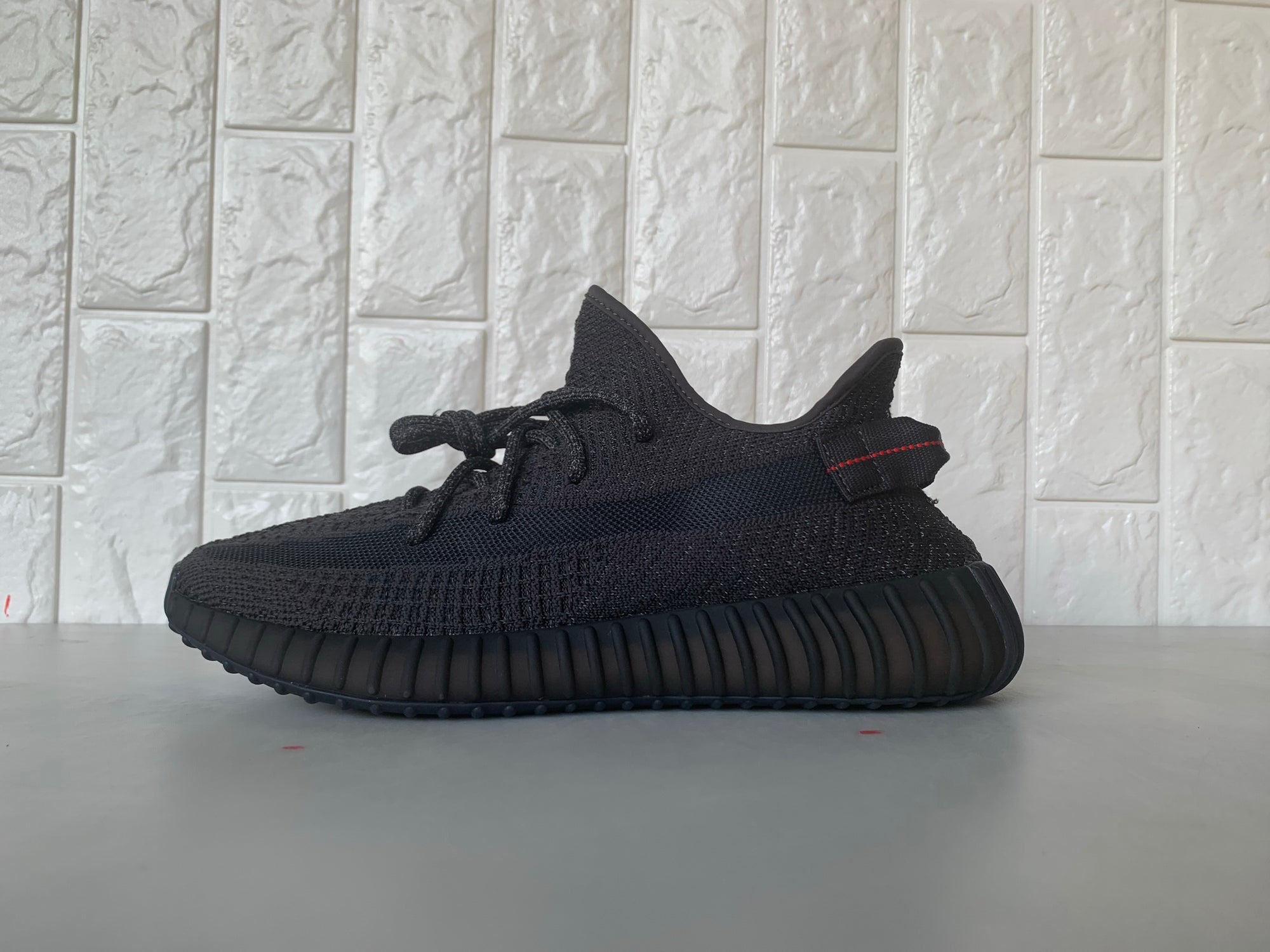 adidas yeezy 350 v2 static black