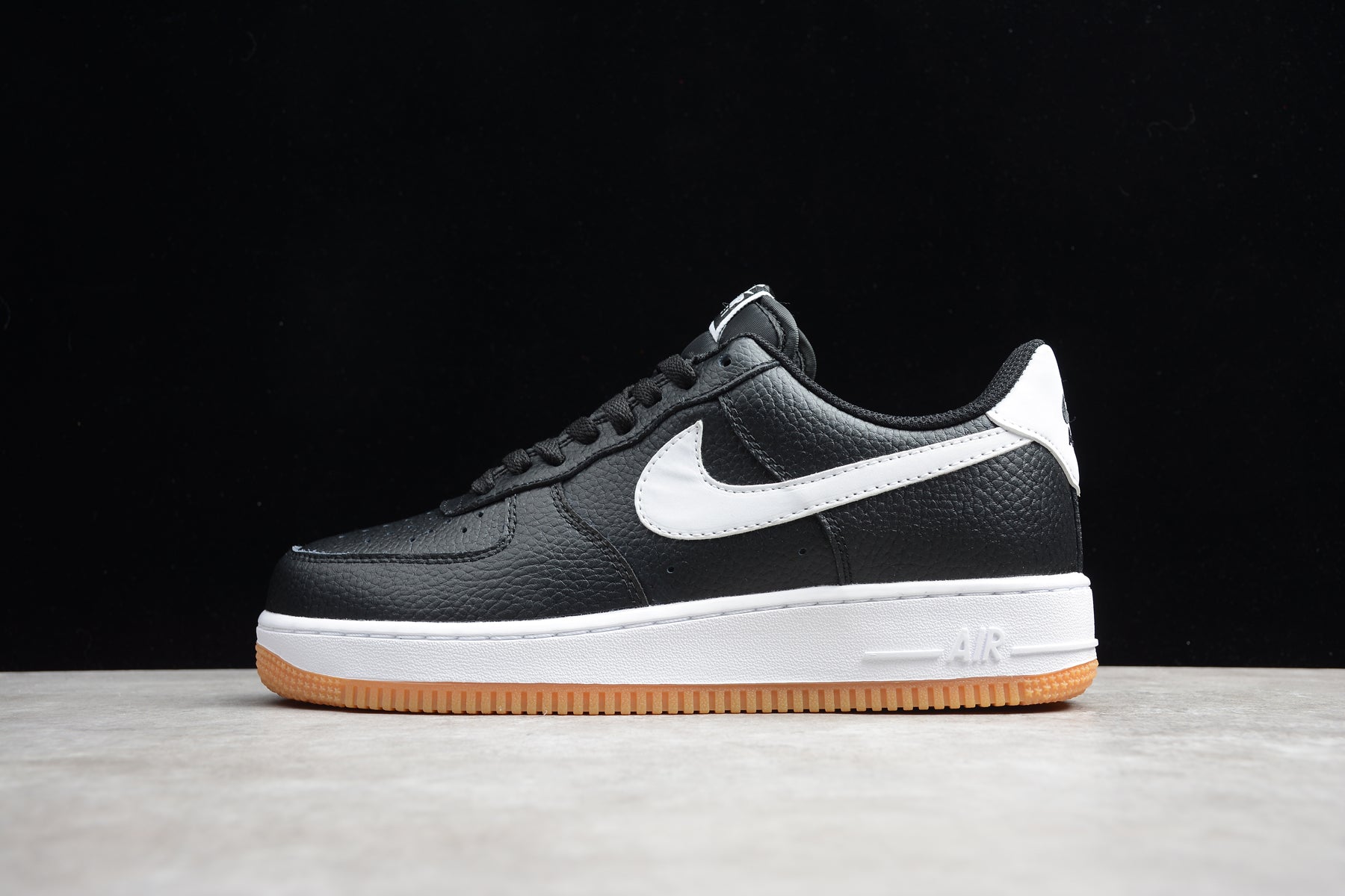 black nike air force 1s