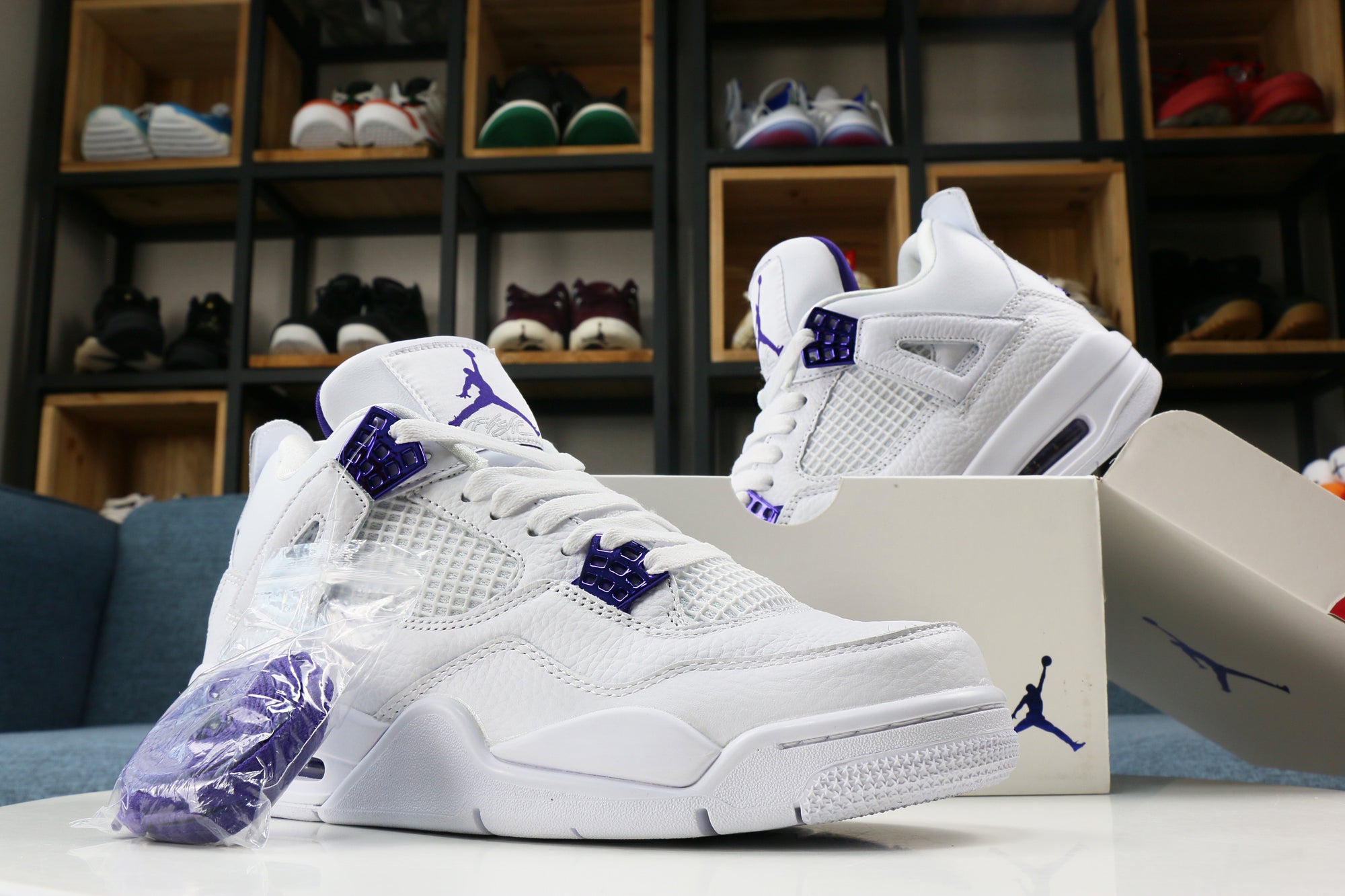 jordan 4 travis roxo