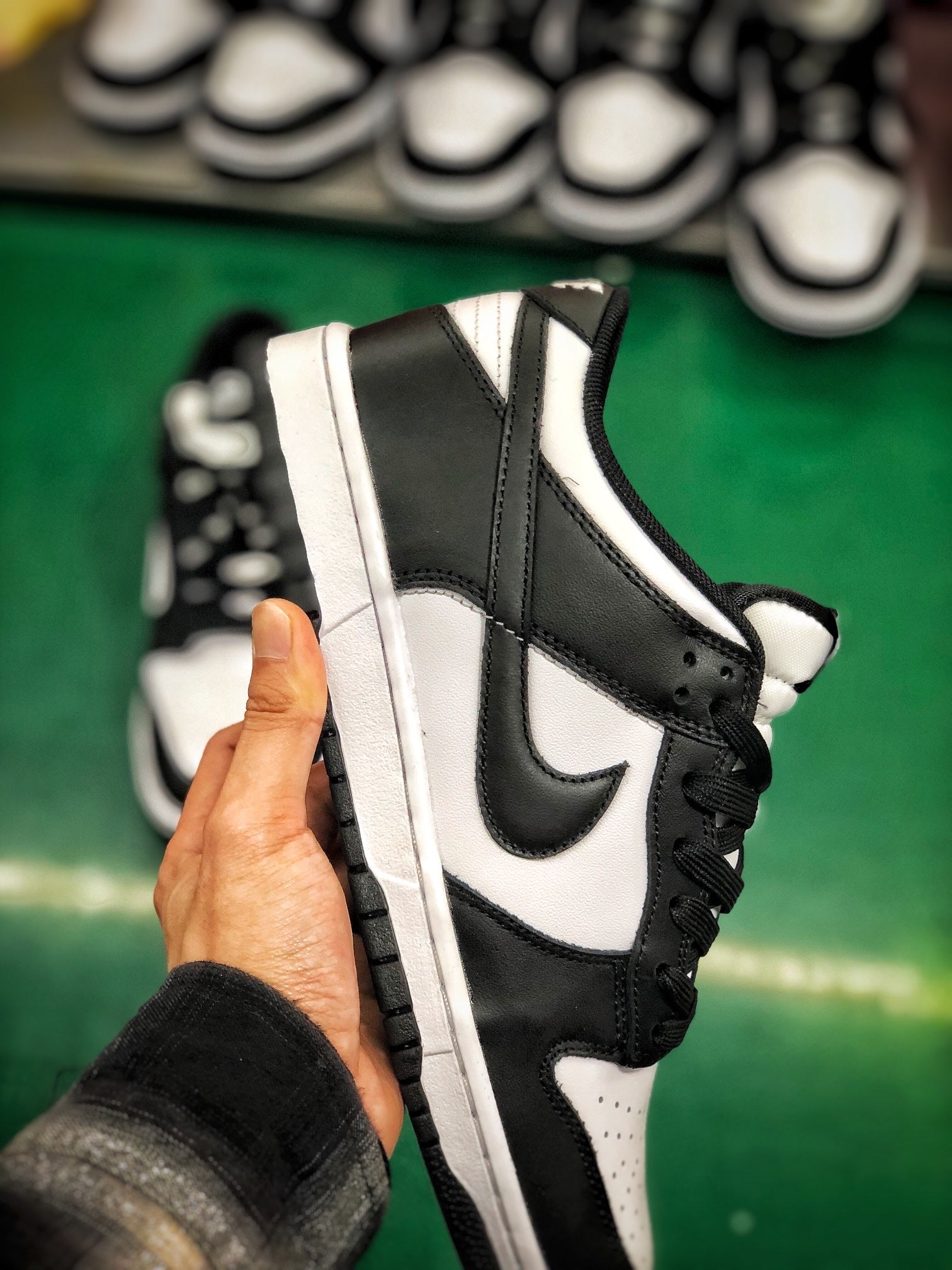 nike dunk low pro black white