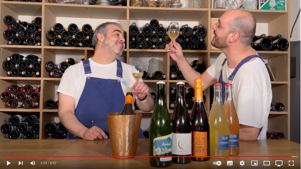 HABILE les vins du mois. Pour ce mois de juillet rime avec Summer wines et vins pétillants. Cette vidéo vous donne toutes les astuces pour votre été