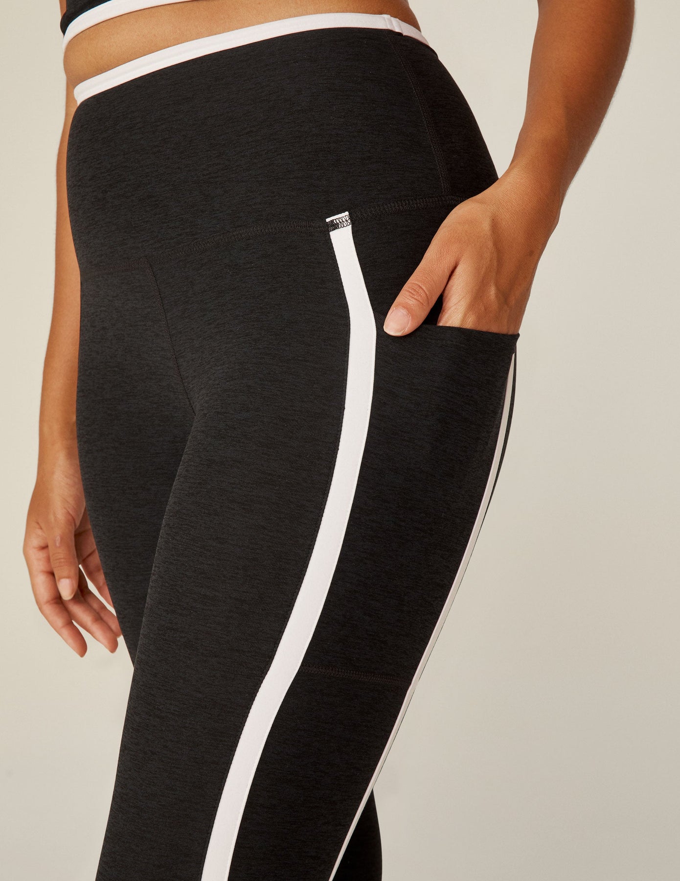 Beyond Yoga Spacedye Love the Bump Maternity Pocket Midi Legging in Darkest  Night