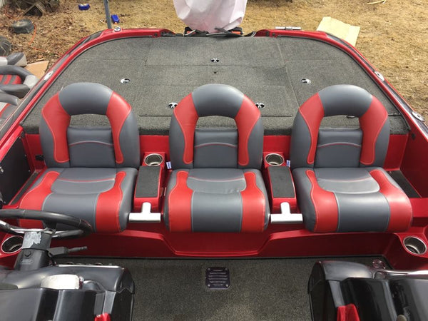 2011 Nitro Z-8 Bass Boat Seats