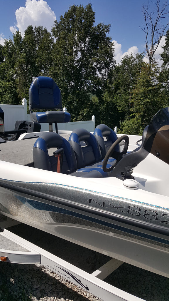 2004 Nitro 882NX bass boat seats