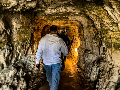 entering marengo cave