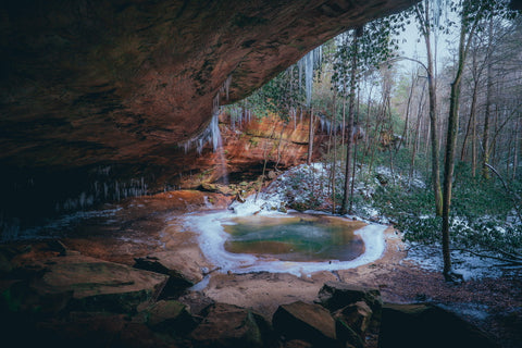 rock shelter inside copperas falls in red river gorge Kentucky 