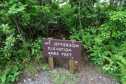 summit of mount jefferson in mount jefferson state natural area