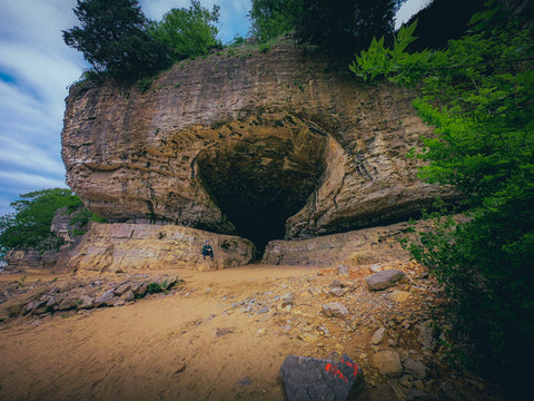 Cave in rock state park caverns hiking trail in Shawnee National forest Illinois 