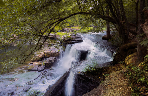 Old stone fort state archeological park Tennessee waterfall hiking trails prehistoric site