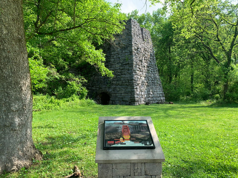 Illinois iron furnace picnic area hiking trail in Shawnee National forest Illinois 