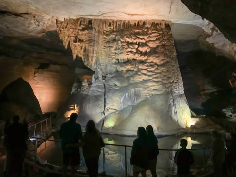 worlds largest stalagmite goliath in cathedral caverns state park alabama
