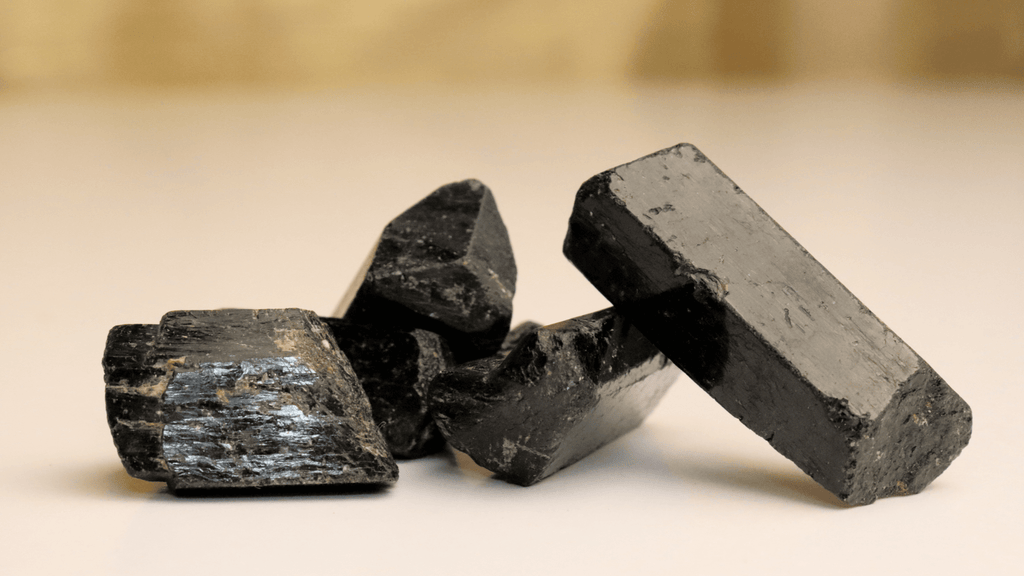 L'Obsidienne noire peut-elle être un danger ? - France Minéraux