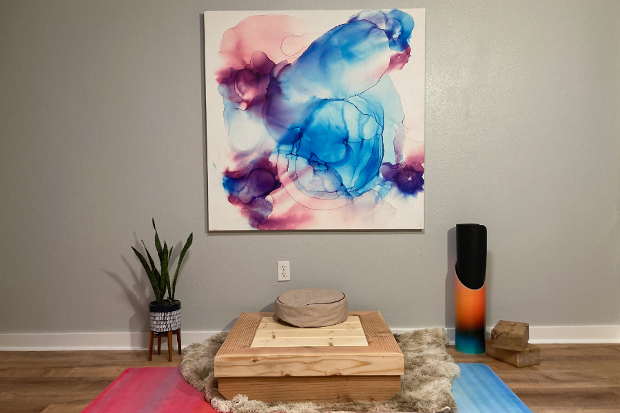 Artist Alex (Allie) Lyon's home meditation and yoga space featuring Mache's sustainable yoga prop storage