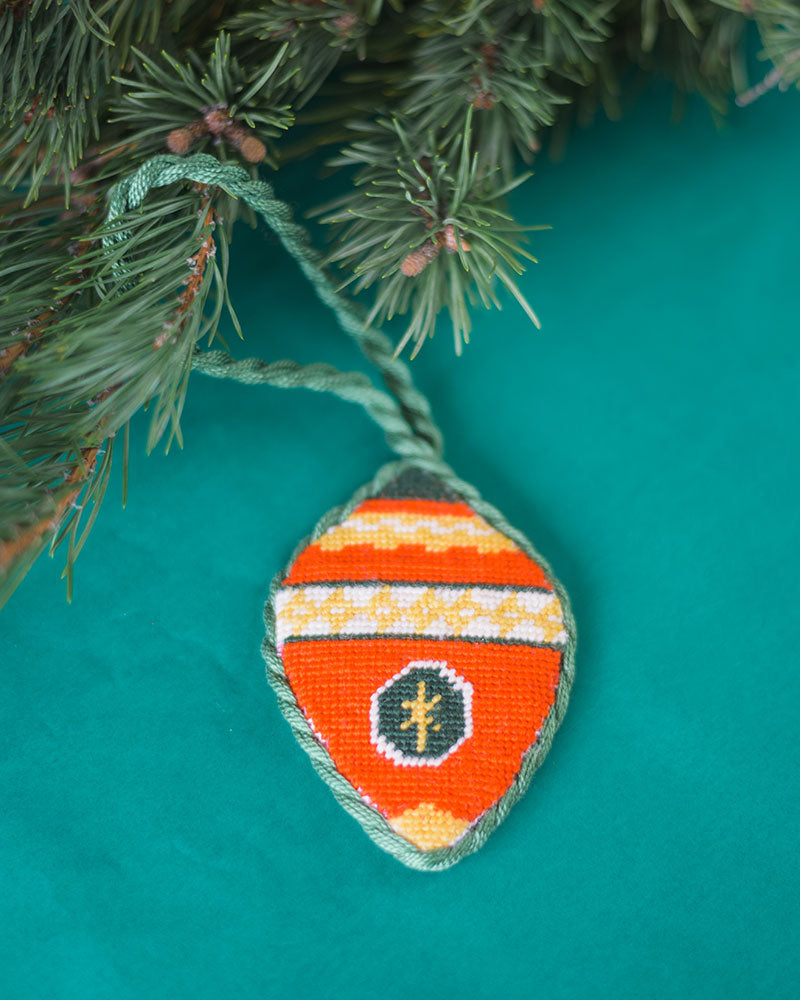 Loop Needlepoint Ornament Kit 