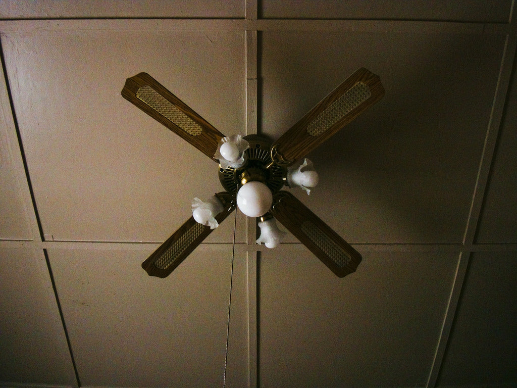 Ceiling fan with ceiling grid and tile