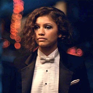 rue euphoria smoking zendaya hoogte