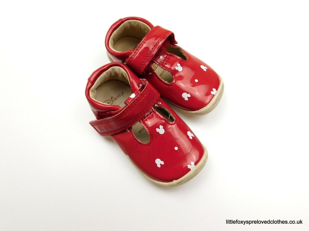 clarks baby girl pram shoes