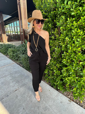 SIDE TO SIDE ONE SHOULDER TOP