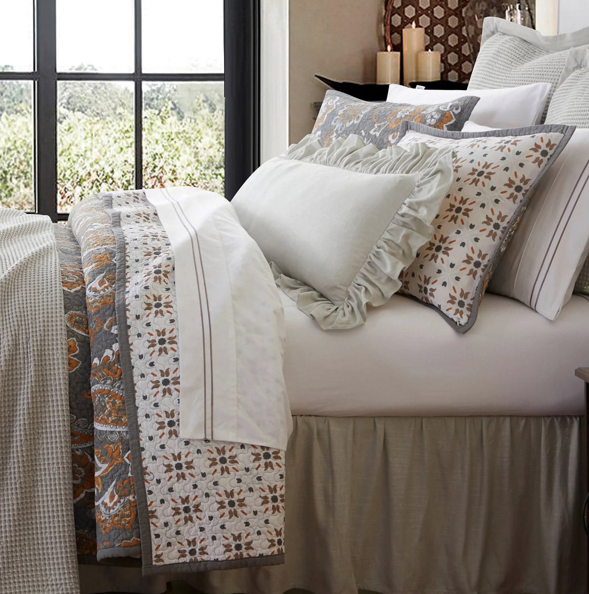 Abbie Western Paisley Reversible Quilt Set