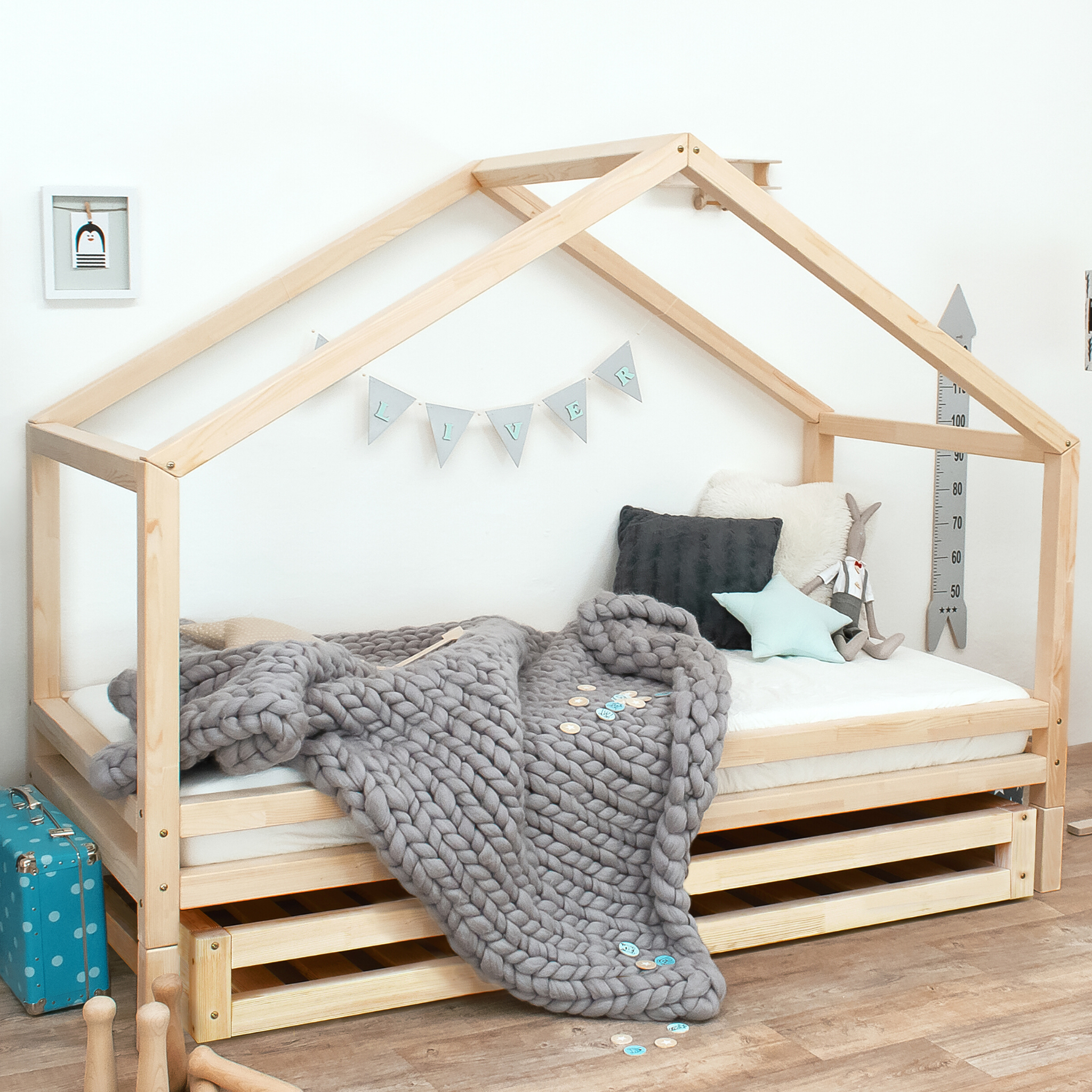 kids house bed with trundle