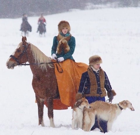 Fur clothers for horses hunting