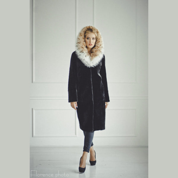 Beaver Fur Hooded Coat (Black) – Forestfox Fur Atelier