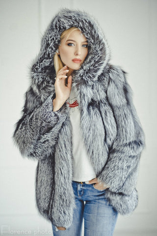 Fox Fur Jacket with Hood – Forestfox Fur Atelier