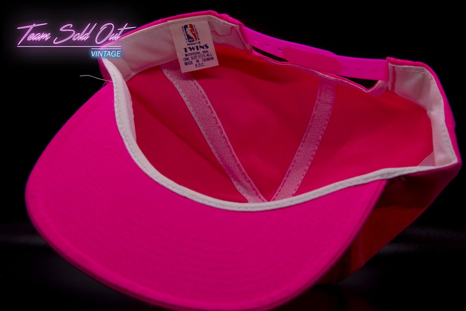 pink bulls snapback