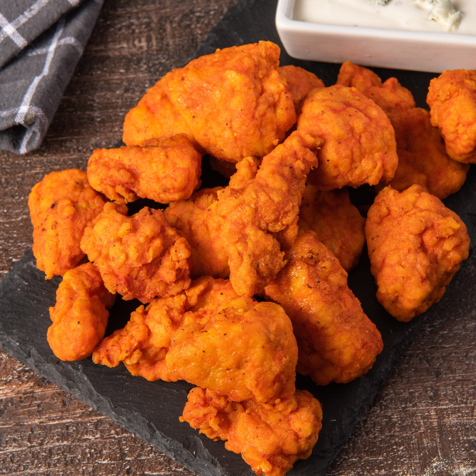 Boneless Buffalo (pechuga de pollo empanizada) Congelada 600 gr – hello GO