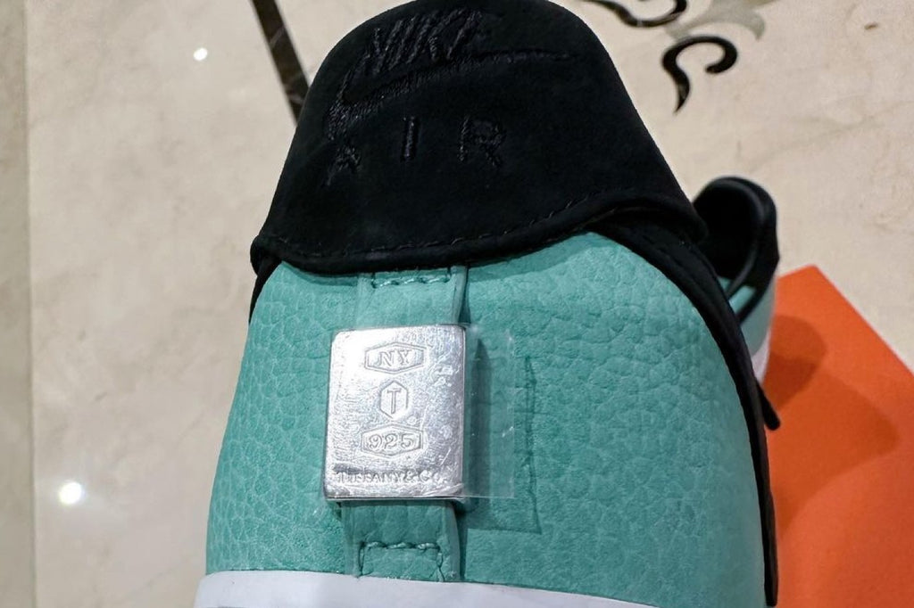 Tiffany & Co. x Nike Air Force 1 "Reverse"