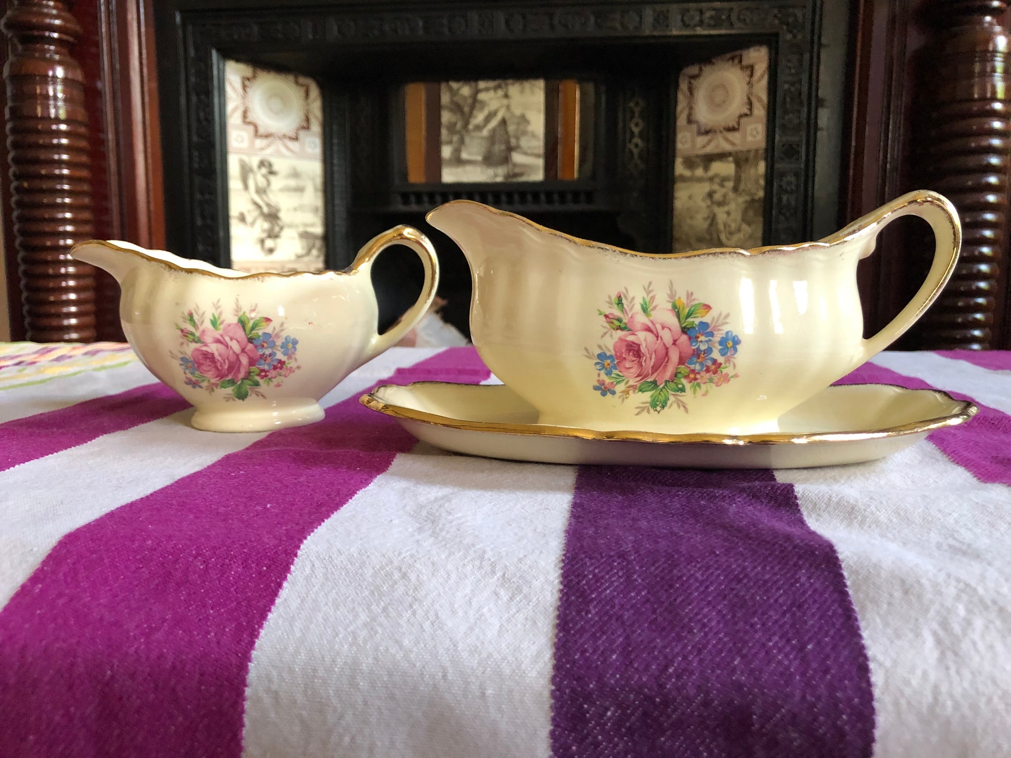 Historical Tableware, Gravy Boat, Sauce Boat, Bishop Strachan School, Red  and White, Canadian Interest, Grindley Hotel Ware, Cassidy's Ltd 