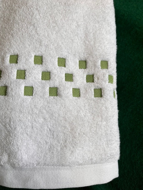 Square Dot Bath Towels