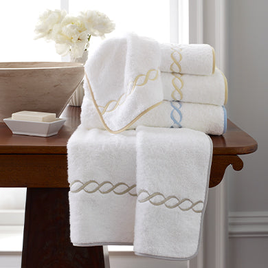 Matouk Classic Chain Bath Towel (White)