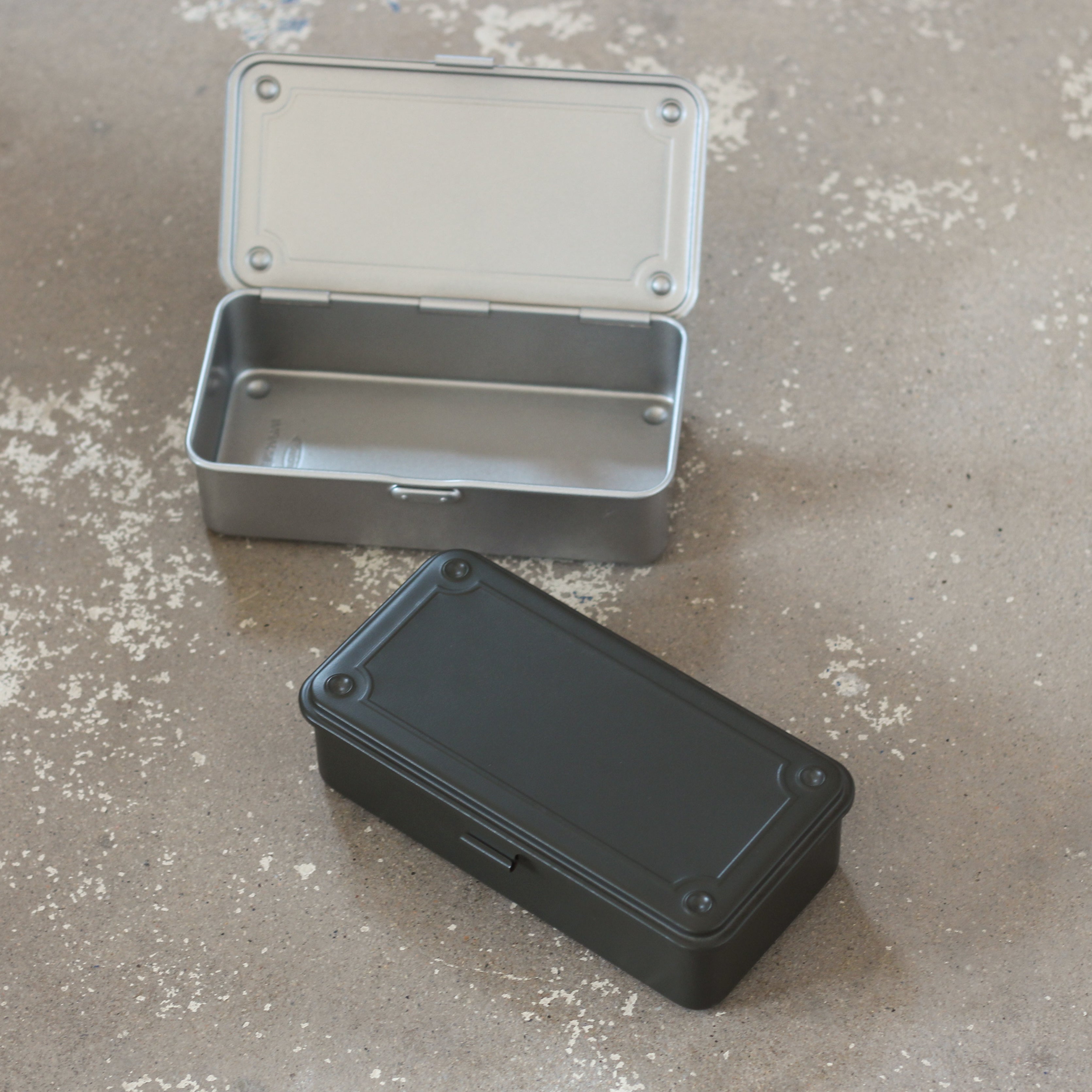 Metal Tool Box by Toyo T-190-Culver