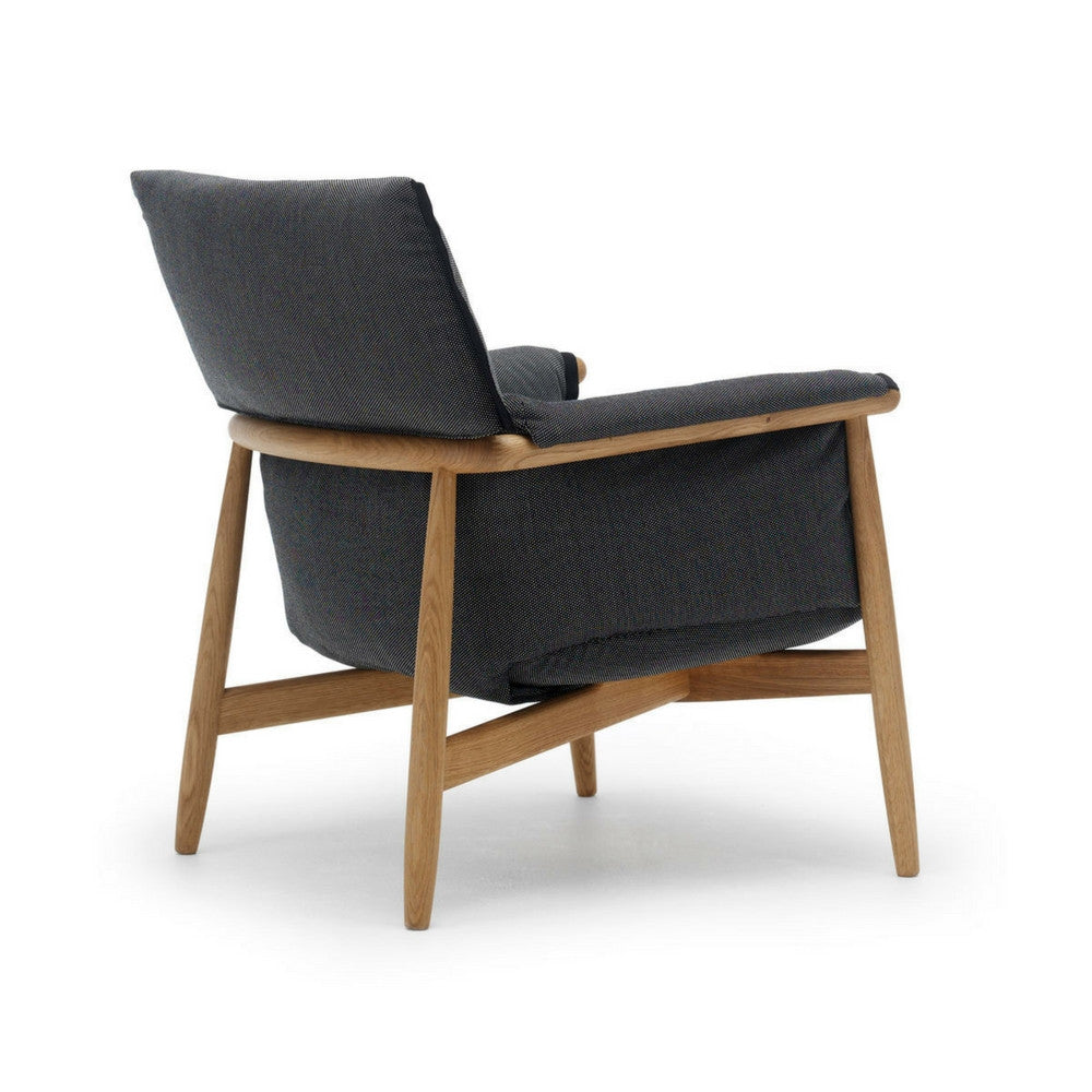 opslaan Geneeskunde tunnel EOOS Embrace Lounge Chair E015 | Carl Hansen & Son | Palette & Parlor |  Modern Design