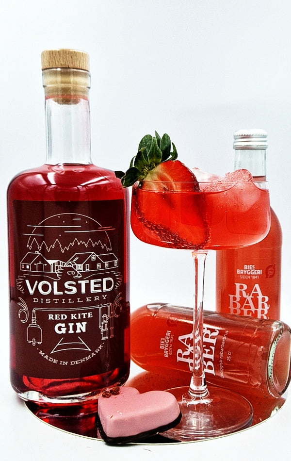 Se Red Kite gincocktail med en kærlig hilsen hos volsteddistillery.com