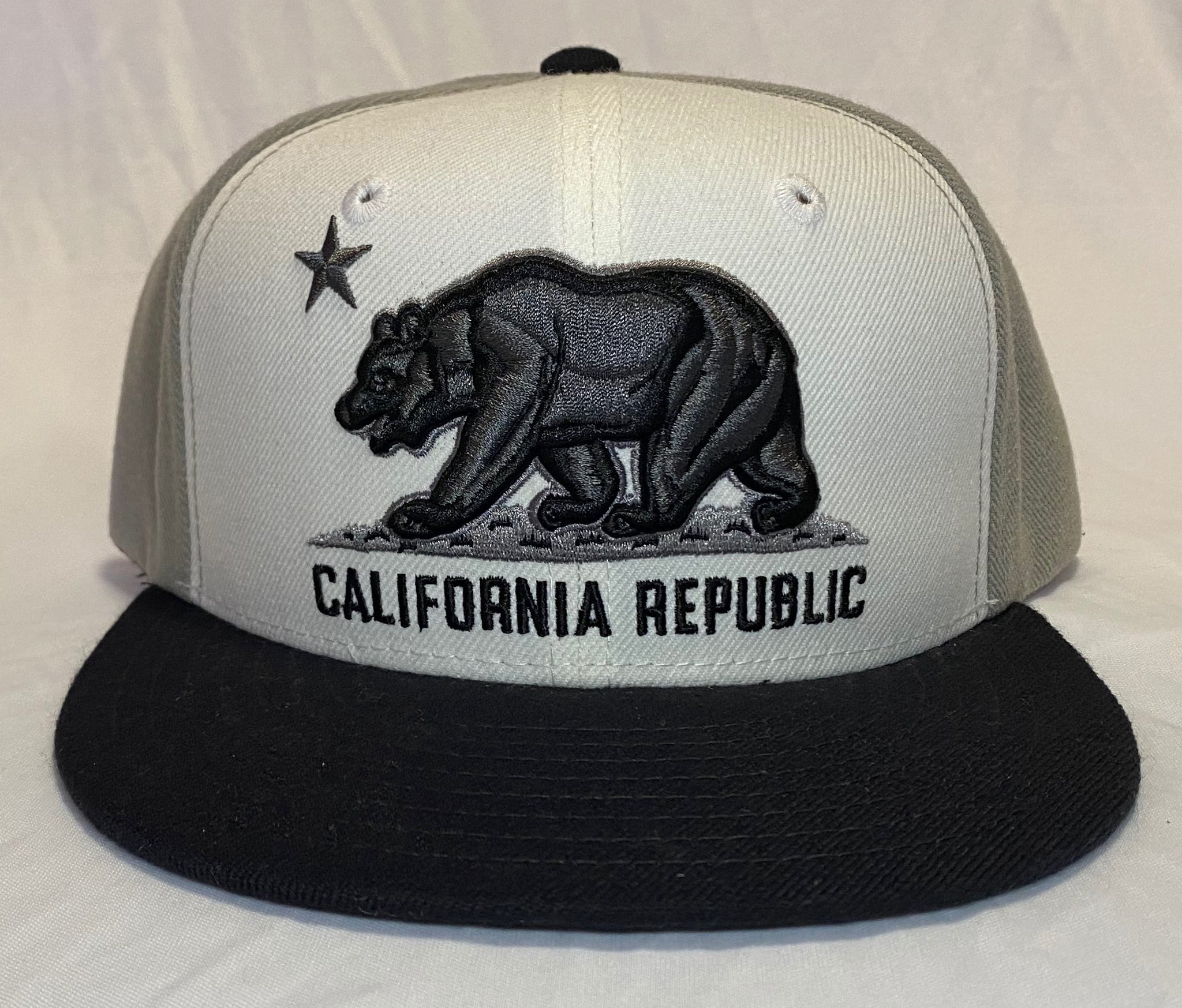 GRAY \ WHITE CALIFORNIA REPUBLIC HAT – F4STUDIOSSHOP