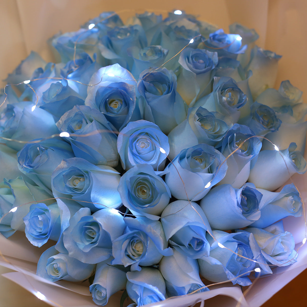 52 Ice Blue Dyeing Rose Bouquet 52 冰閃藍花束 Frozen